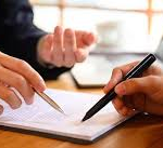 How Injury Lawyers Communicate With Insurance Companies for You